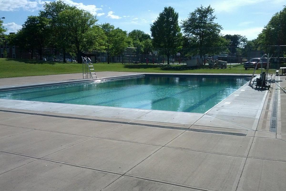Hanlon Pool